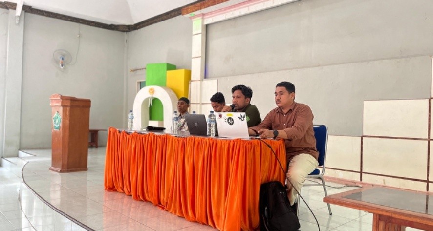 Foto - MAKN Ende Kenalkan Program Keahlian dan Jalur Penerimaan Murid Baru kepada Siswa MTsN 1 Alor