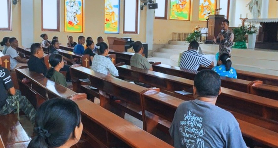 Foto - Pendampingan Iman Keluarga, Kemenag Ende Bekali Orangtua Calon Baptisan