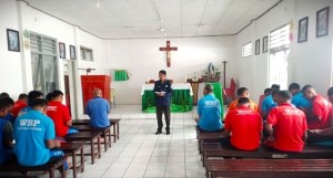 Foto : Penyuluh Agama Katolik Kemenag Ende Perkuat Pembinaan Rohani Warga Binaan Lapas