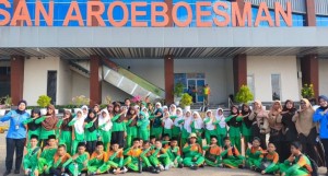 Foto : MIN 1 Ende Laksanakan Field Trip Kelas Unggulan sebagai Pembelajaran Kontekstual